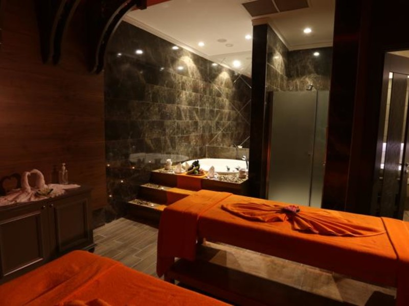 Side Crown Palace 58876