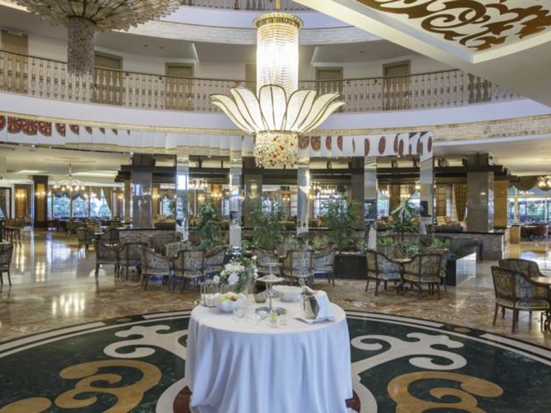 Side Crown Palace 58877