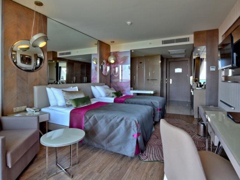 Side Star Elegance (ex 58437