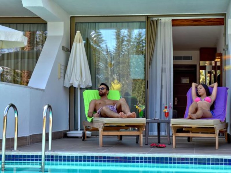 Side Star Elegance (ex 58438