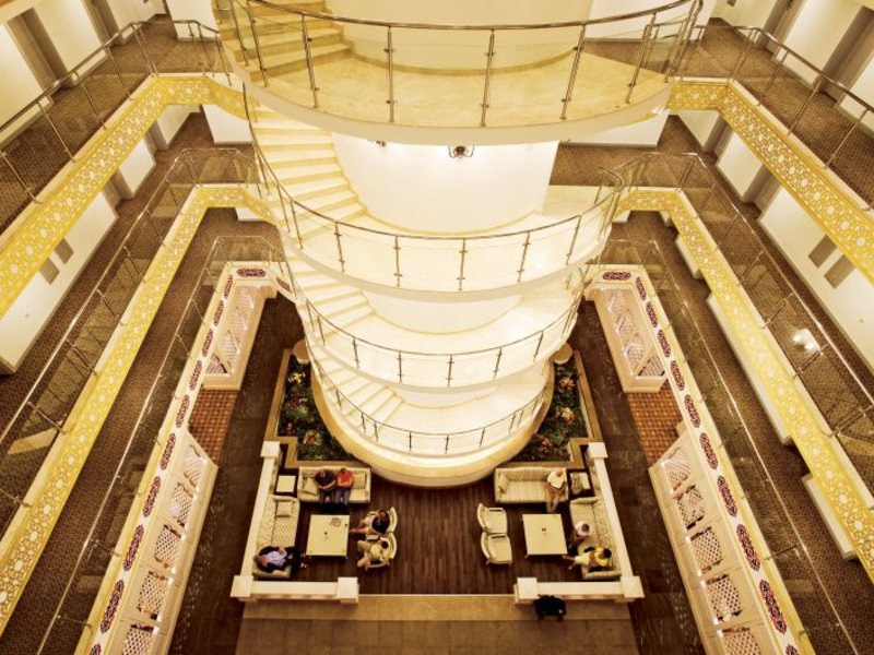 Side Star Resort 33895