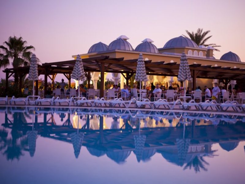 Side Star Resort 33897