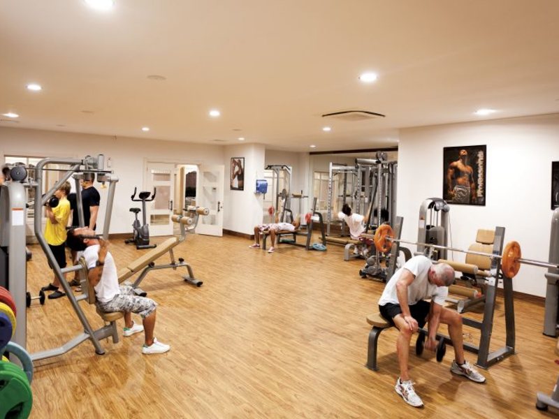 Side Star Resort 33900