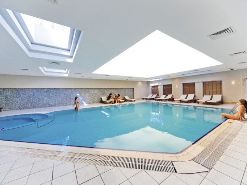 Side Star Resort 33902