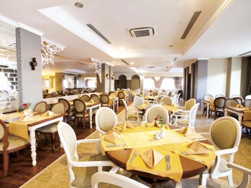 Side Star Resort 33906