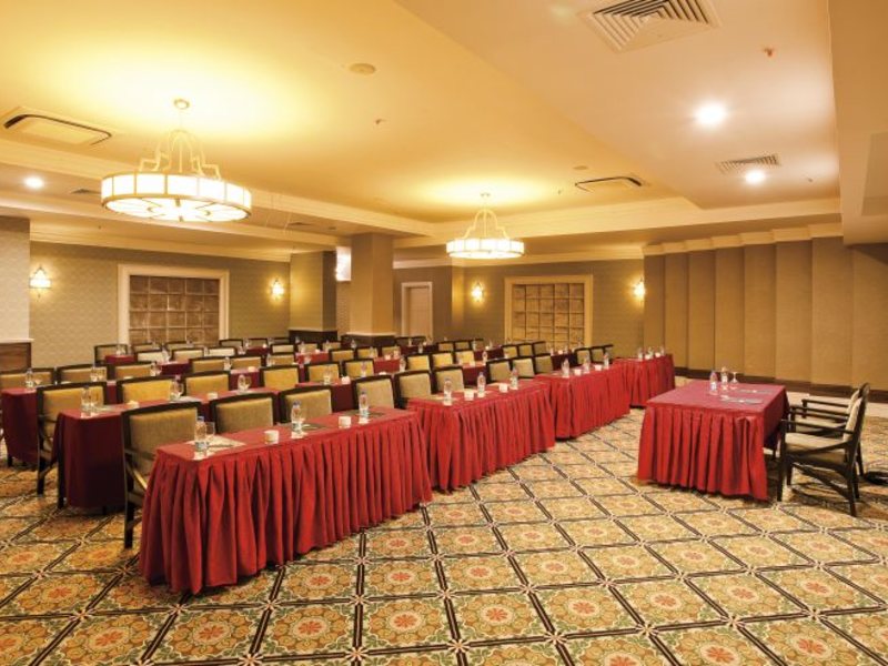 Side Star Resort 33910