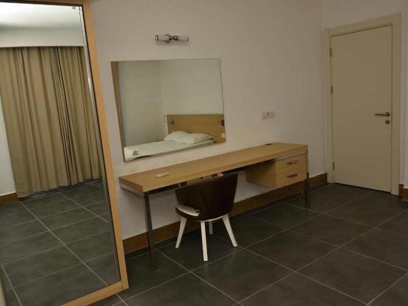 Side Twings Residence Home 302575