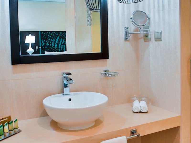 Signature Hotel Al Barsha 119695