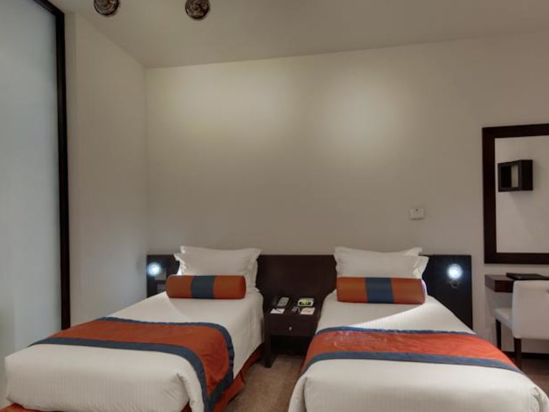 Signature Hotel Apartments & Spa Marina (ех 118000