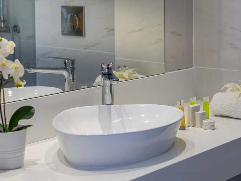 Silver Sands Beach Hotel  271955