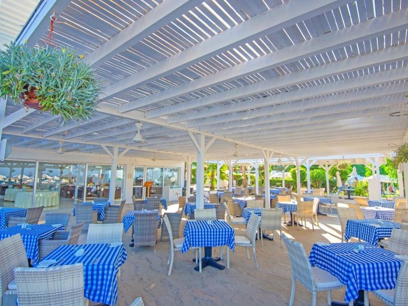 Silver Sands Beach Hotel  272489