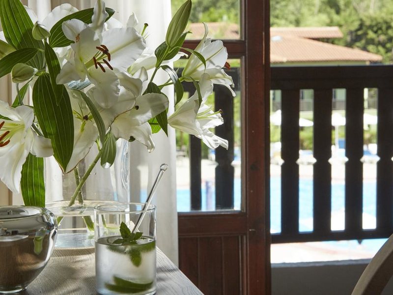 Simantro Beach Hotel 252045