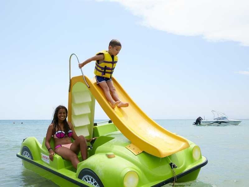 Simantro Beach Hotel 252063