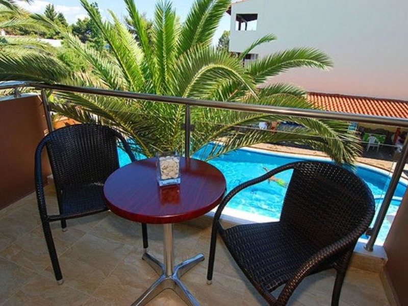 Simeon Hotel Apartments 178722