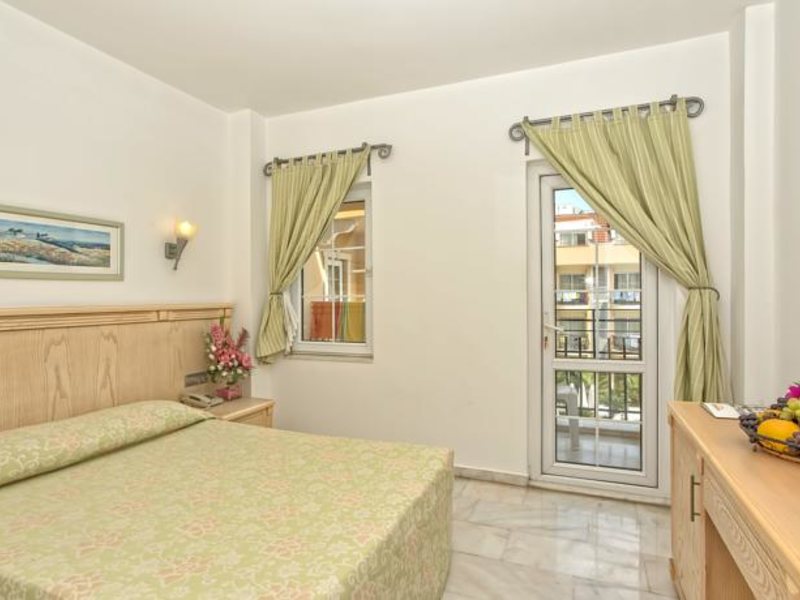 Sinatra Hotel 103724