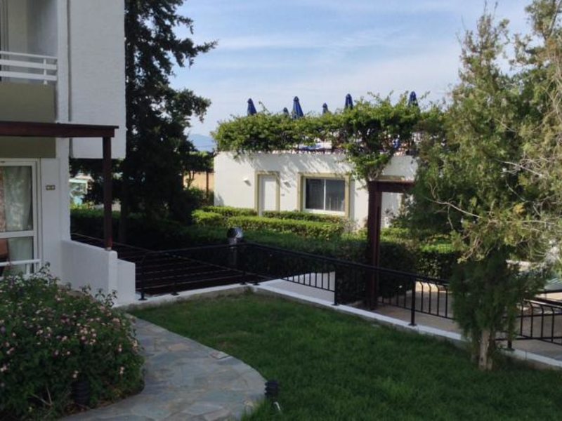 Sirene Beach Hotel 78594