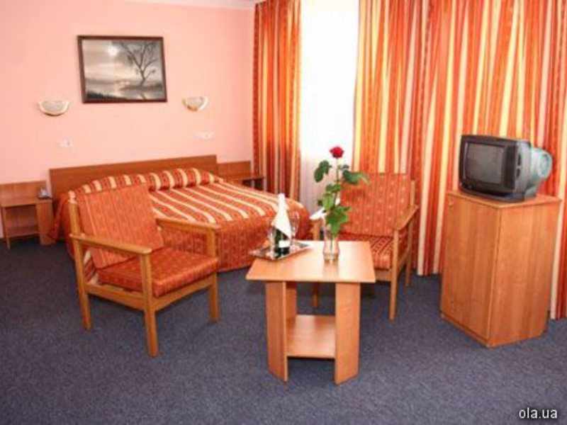 Slavutich Hotel 11312