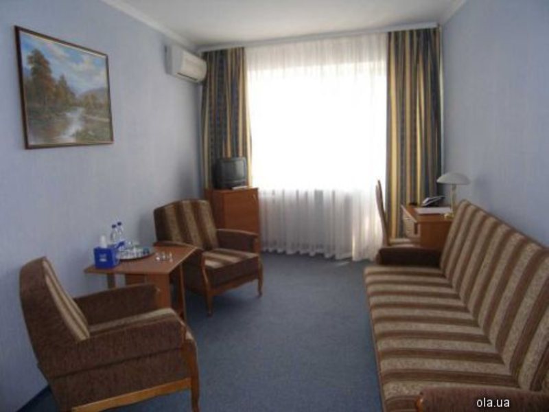 Slavutich Hotel 11319