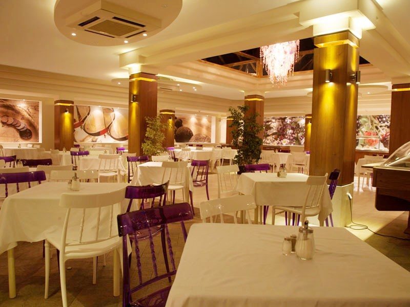 Slovenska Plaza  83185