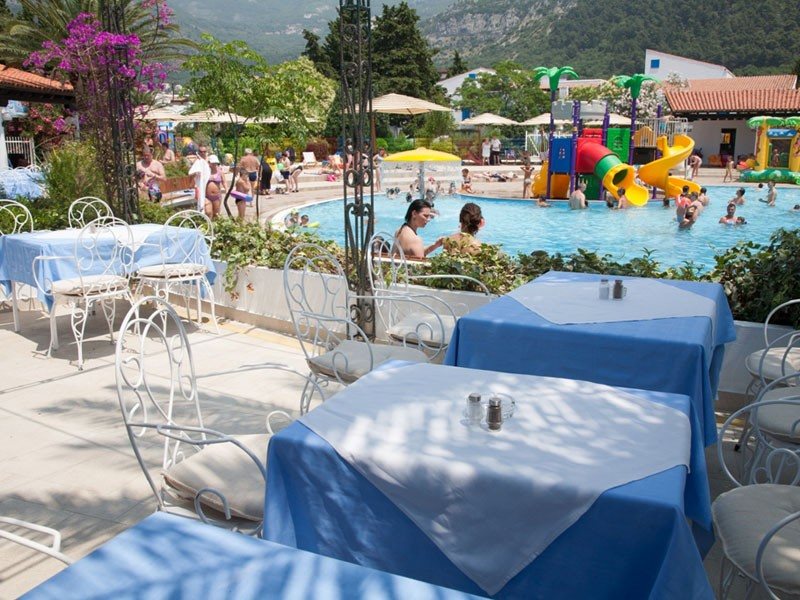 Slovenska Plaza  83186