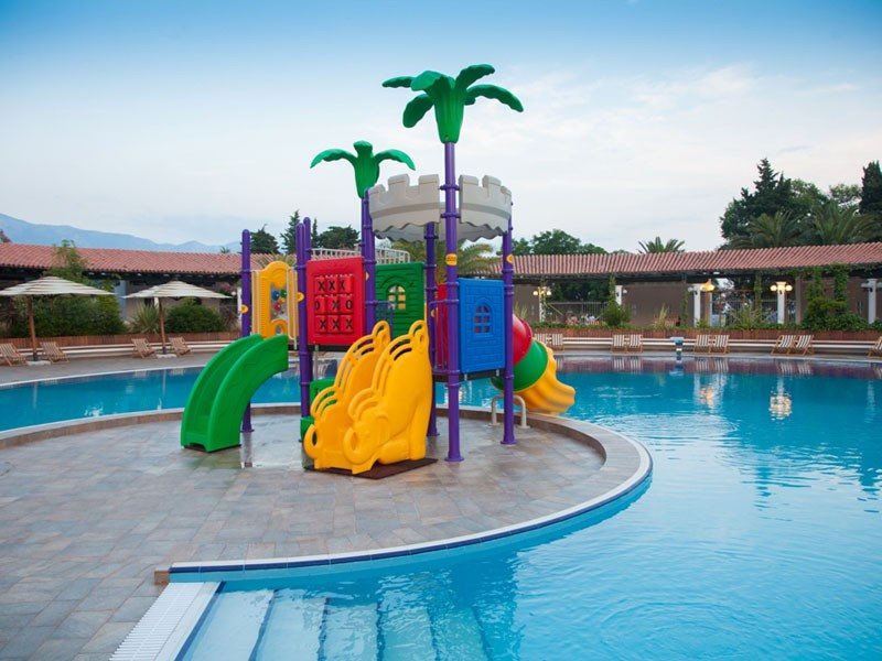 Slovenska Plaza  83188