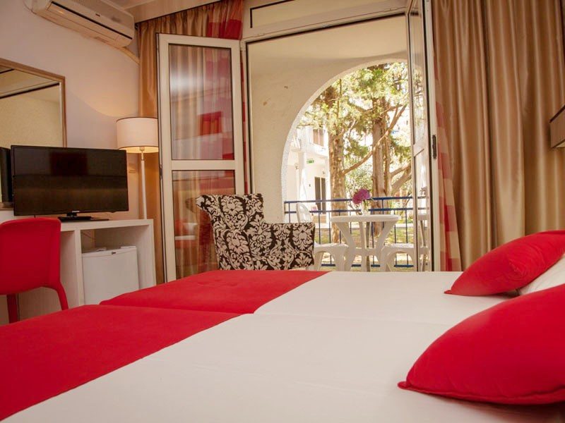 Slovenska Plaza  83195