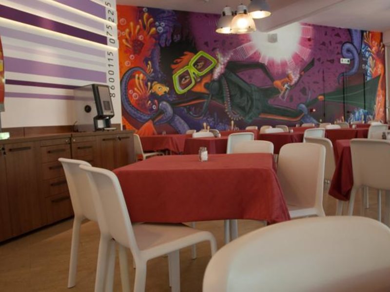 Slovenska Plaza  83226