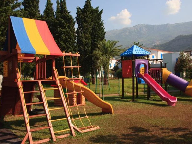 Slovenska Plaza  83229