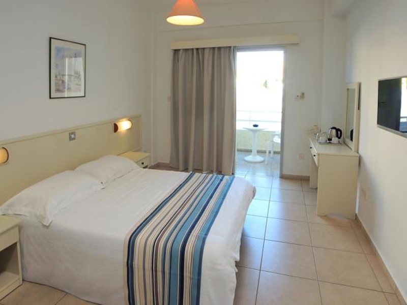 Smartline Mayfair Paphos (ex 86707