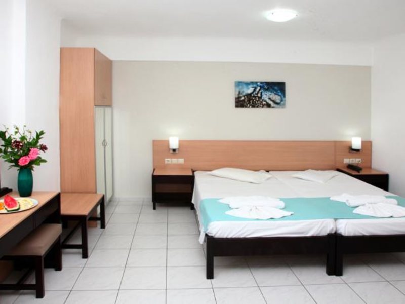 Smartline Sergios Hotel 101201