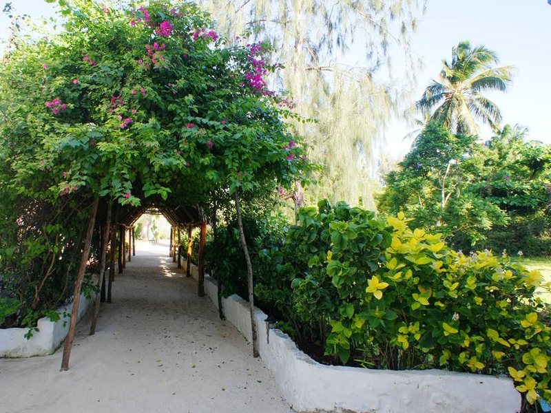 Smiles Beach Hotel 202402