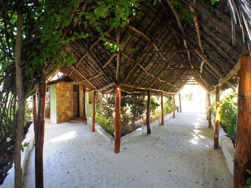 Smiles Beach Hotel 202407