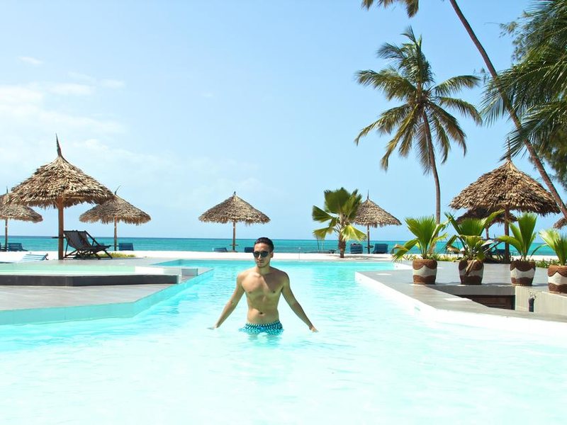 Smiles Beach Hotel 202416