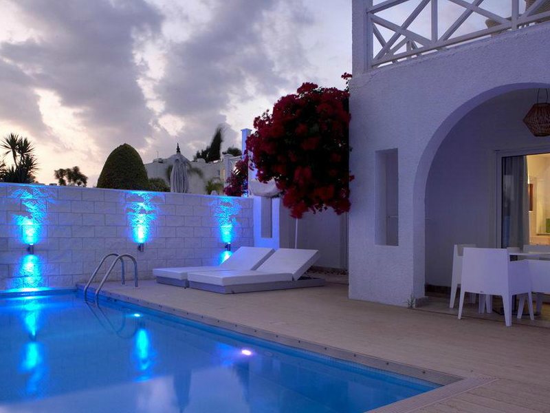 So Nice Boutique Suites 91099