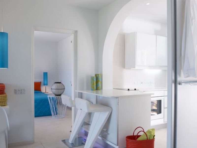 So Nice Boutique Suites 91104