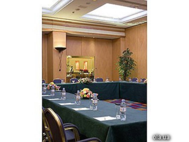 Sofitel City Centre Hotel & Residence 3694