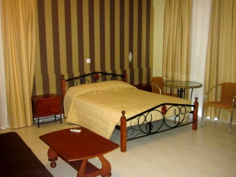 Soho Hotel Apts 106115