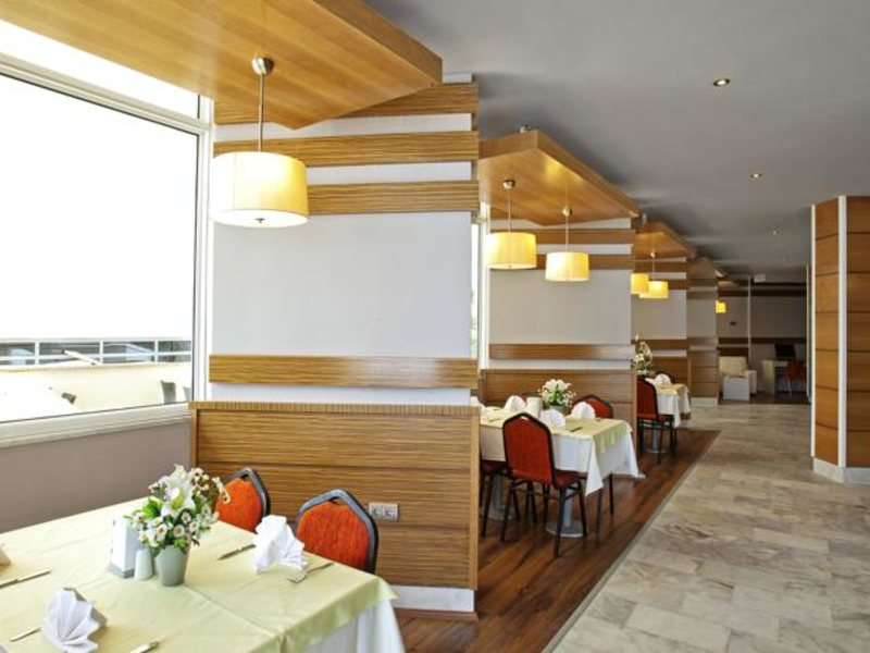 Sol Beach Hotel 69122