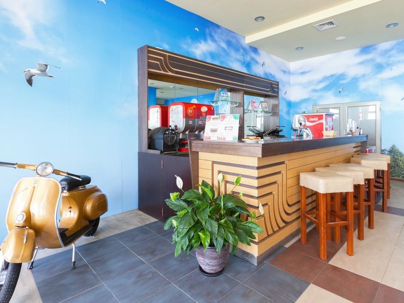 Sol Luna Bay  173666