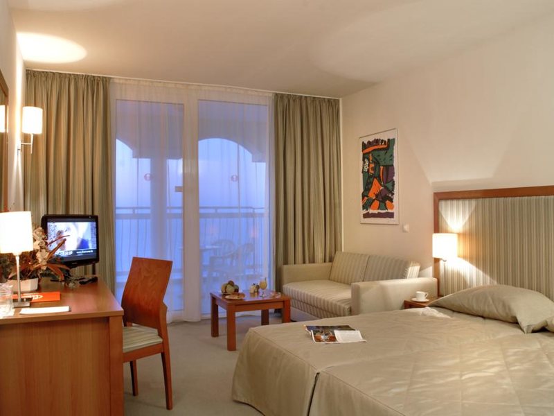 Sol Luna Bay  173668