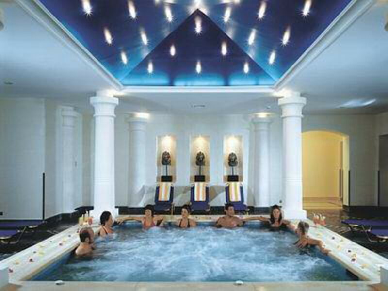 Sol Y Mar Dolphin House  27937