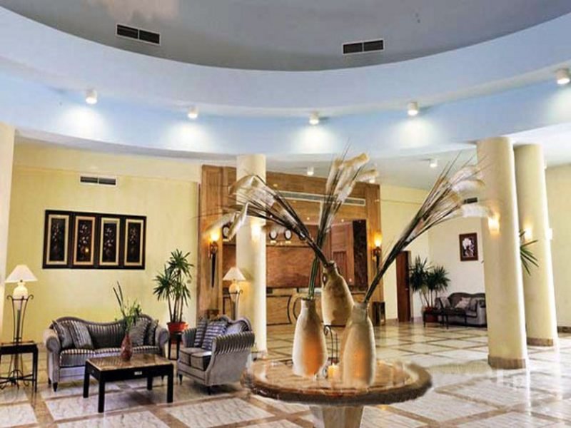 Sol Y Mar Dolphin House  27939