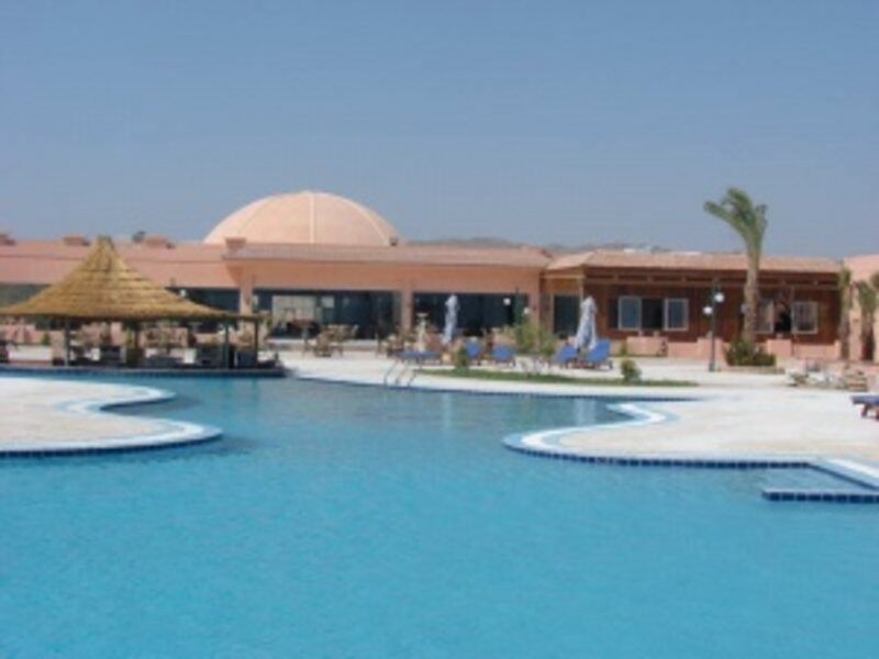 Sol Y Mar Dolphin House  27945