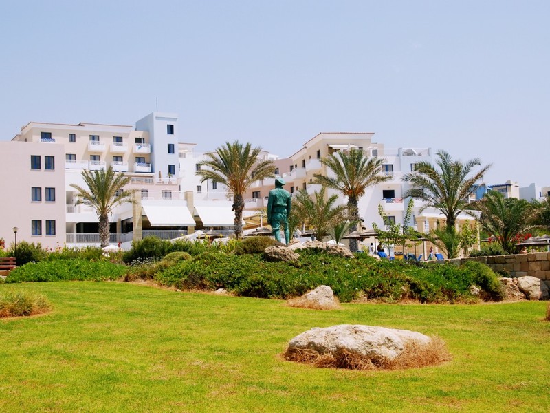 St George Garden & Suites Apart 106125