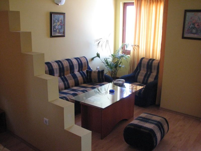 Stankoff (Nesebar)  163020