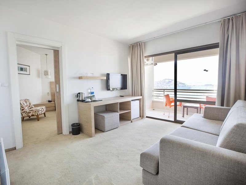 Suhan Seaport Hotel (ex 188579