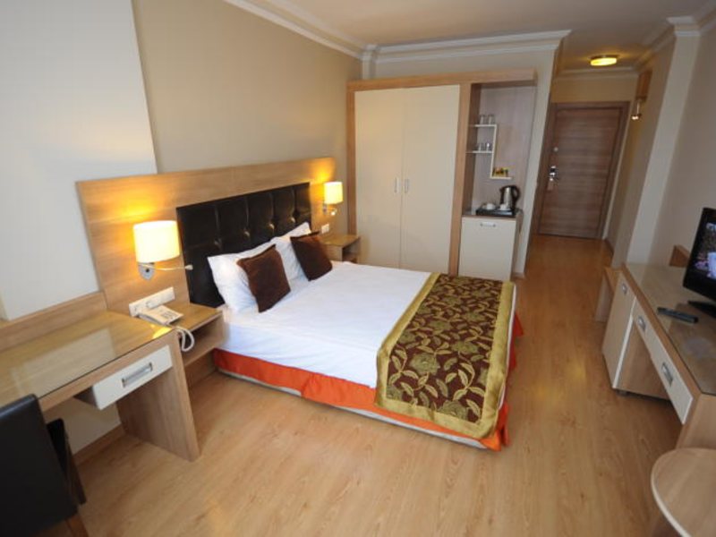 Suite Laguna Hotel 71365