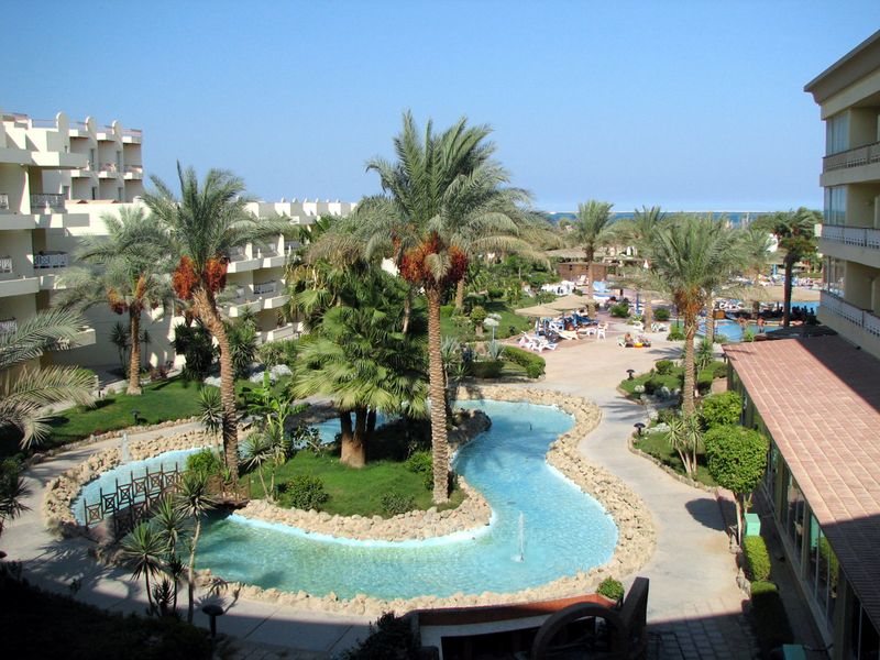 Sultan Beach 32780