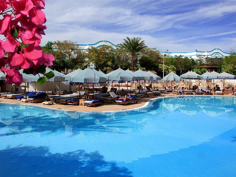 Sultan Gardens 128969