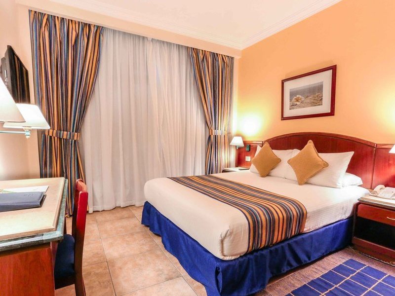 Sultan Gardens 128975